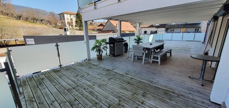 Spacieux appartement de 6,5 pièces avec terrasse à Bévilard (4)