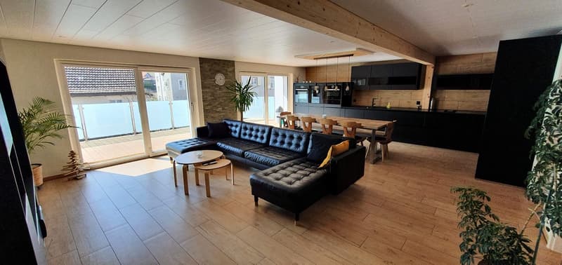 Spacieux appartement de 6,5 pièces avec terrasse à Bévilard (12)