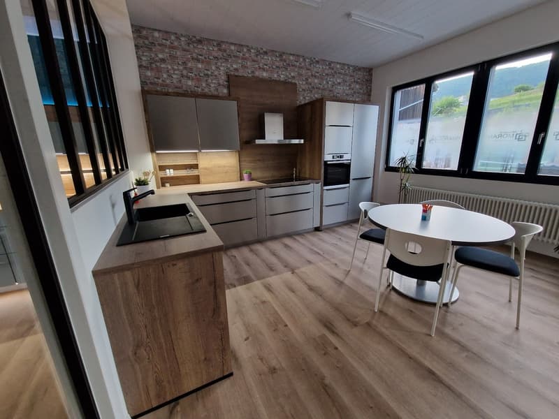 Spacieux bureau de 5.5 pièces à Valbirse - Opportunité d'investissement (18)