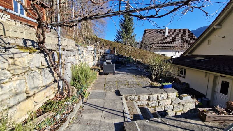 "BAISSE DE PRIX" Maison individuelle à Moutier avec véranda et grand garage (10)