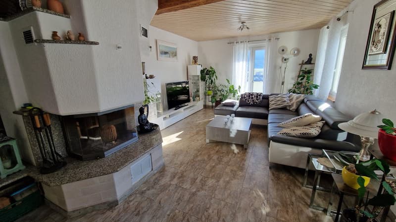 "BAISSE DE PRIX" Maison individuelle à Moutier avec véranda et grand garage (21)