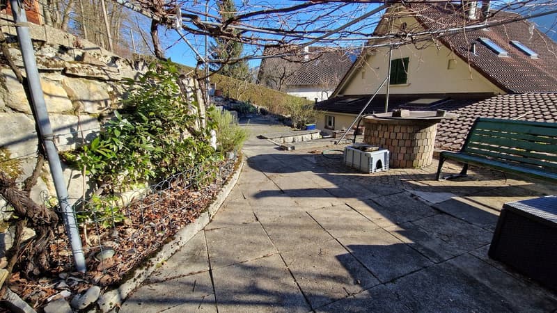 "BAISSE DE PRIX" Maison individuelle à Moutier avec véranda et grand garage (11)
