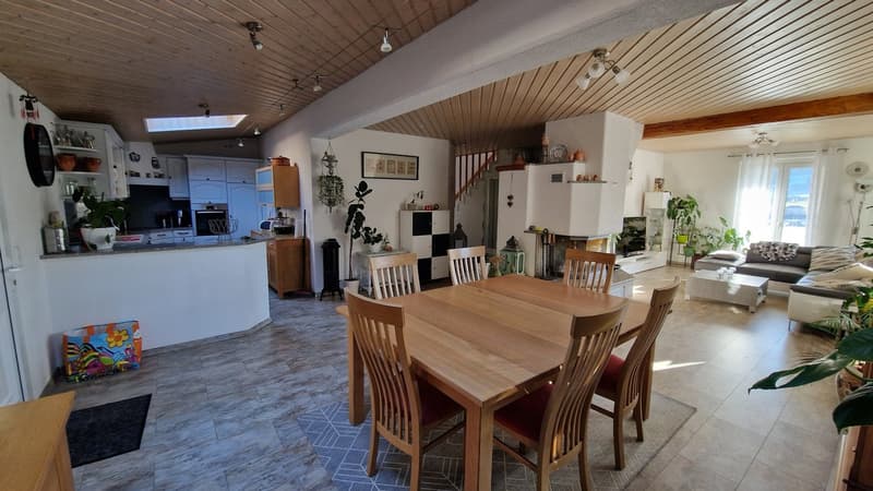 "BAISSE DE PRIX" Maison individuelle à Moutier avec véranda et grand garage (18)