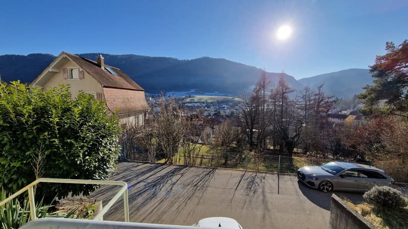 "BAISSE DE PRIX" Maison individuelle à Moutier avec véranda et grand garage (14)