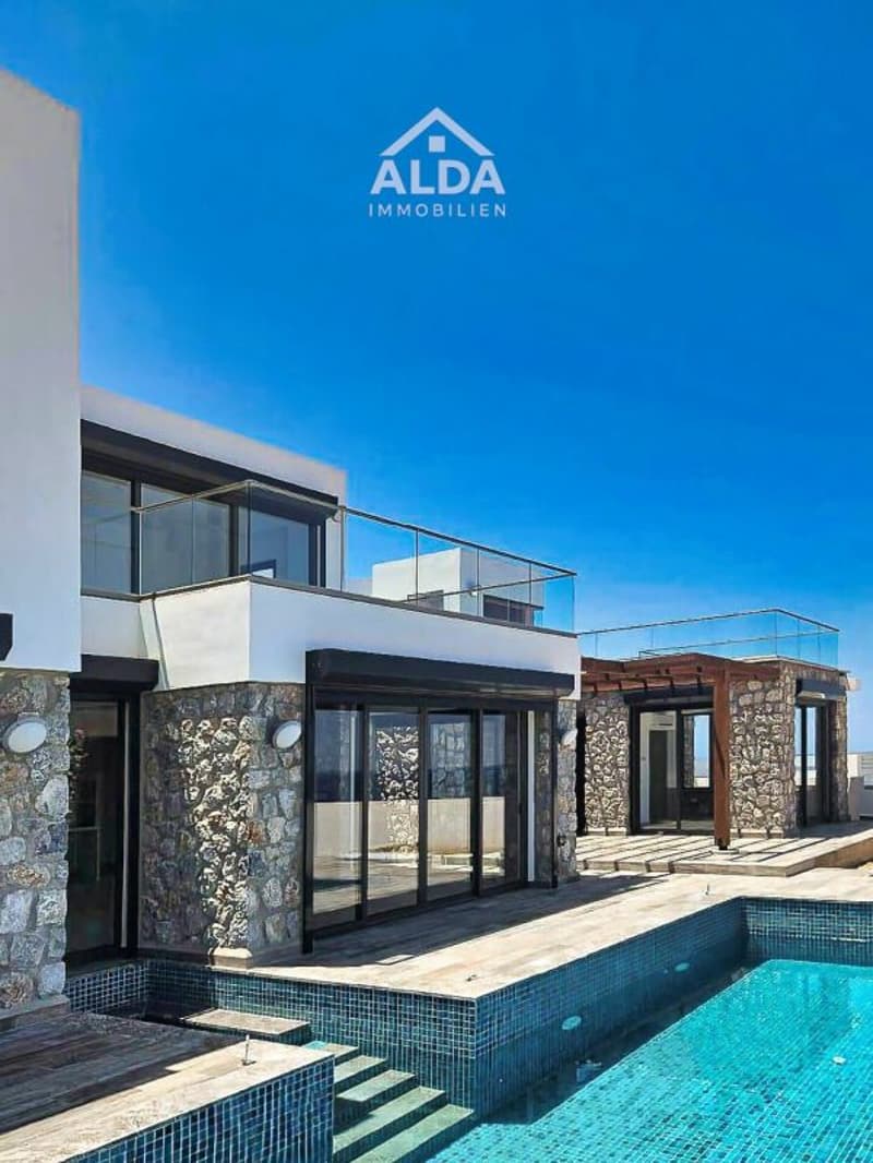 Mediterranean luxury living with sea view and private pool (2)