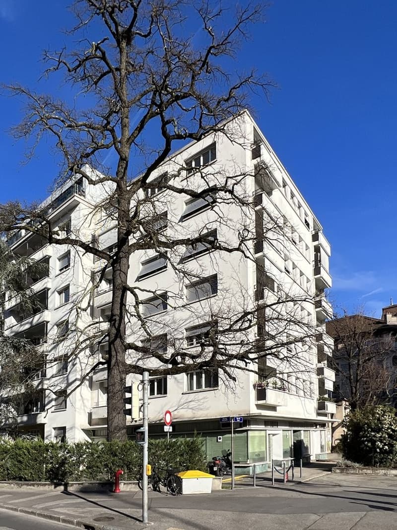 Rue_de_Lyon_74.jpg