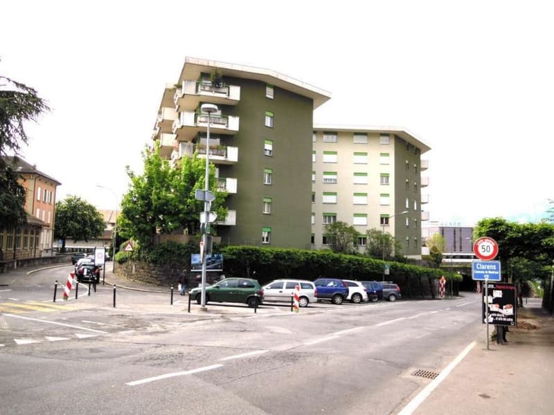 Place de parc souterraine à deux pas de l'autoroute (2)