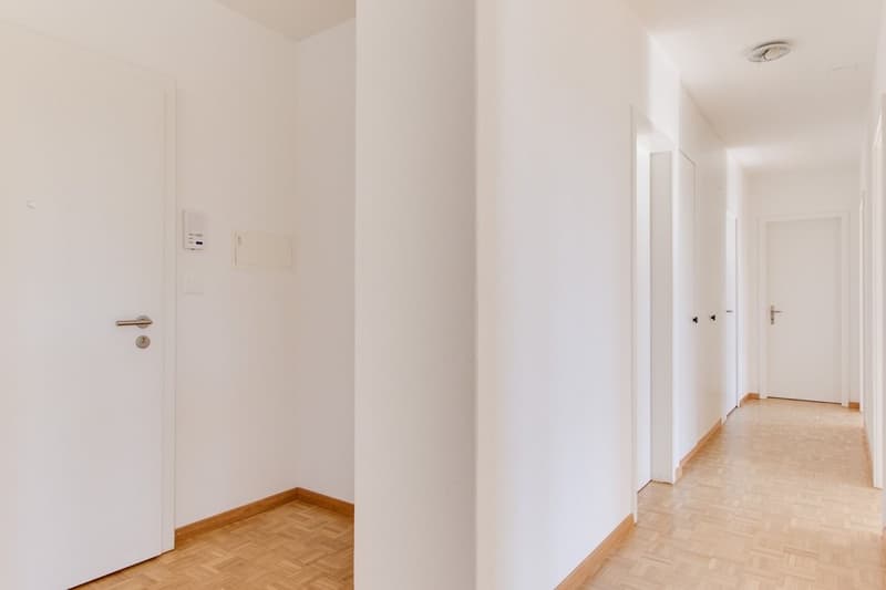 Ideally located near Eigerplatz, city of Bern! (5)