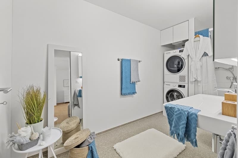Badezimmer_mit_Dusche.jpg
