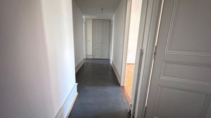 Hall.jpg