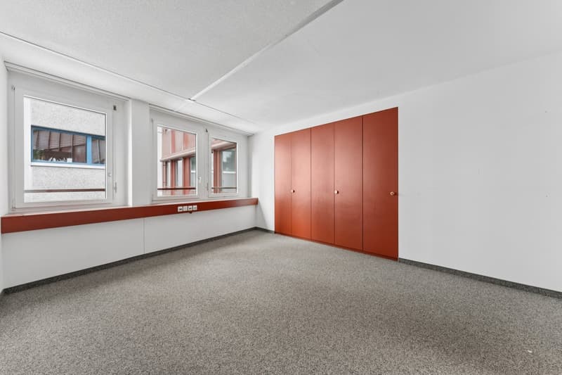 Flexible Büroflächen mit Entwicklungspotenzial an zentraler Lage (8)