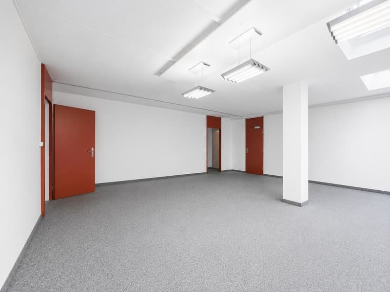 Flexible Büroflächen mit Entwicklungspotenzial an zentraler Lage (3)