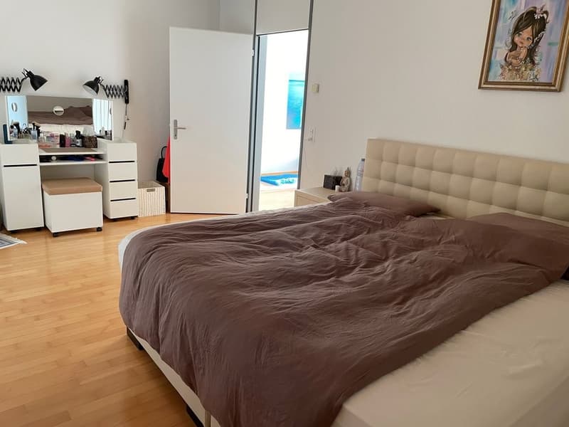 Schlafzimmer 1