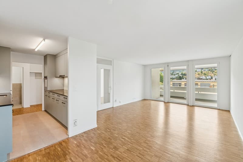 Frisch sanierte 4.5-Zimmerwohnung an bester Lage in Pratteln (2)