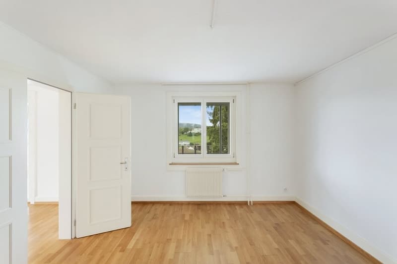 Zimmer mit Flügeltür