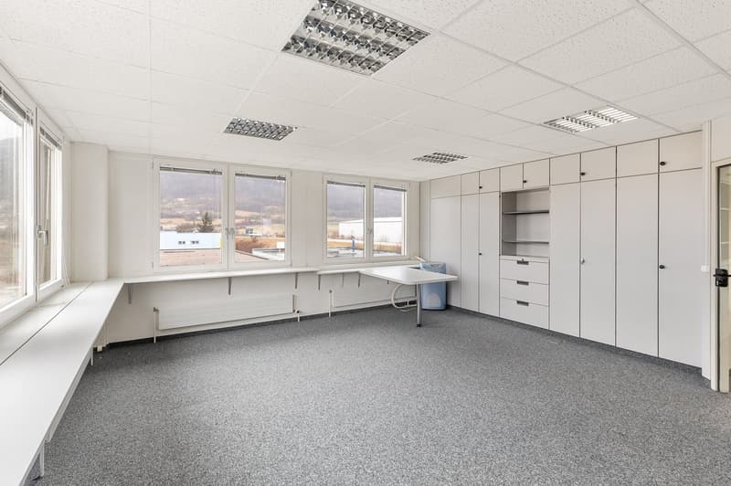 Seltene Kombination aus Büro und Lager an einem Standort (5)