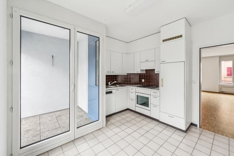 Moderne 2.5 - Zimmerwohnung zentral in Basel Stadt (6)
