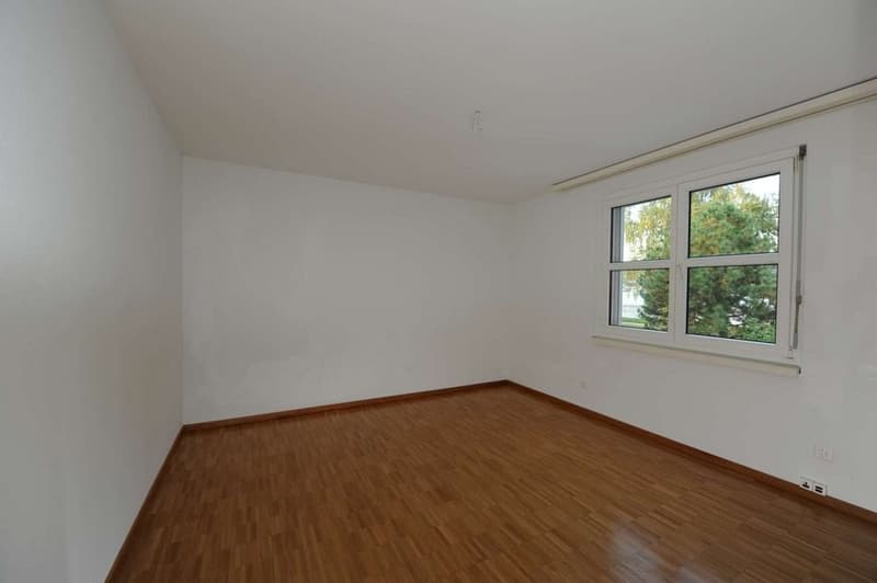 Attraktive 2.5-Zimmerwohnung mit Gartensitzplatz (6)