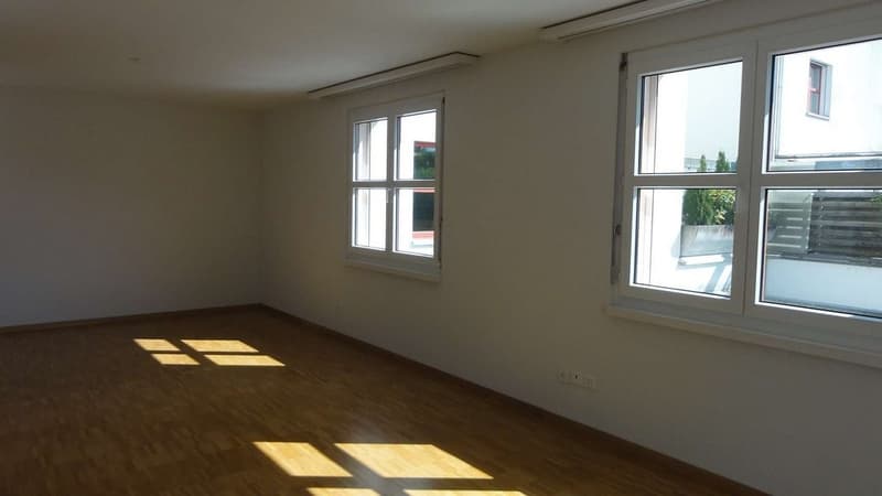 Attraktive 2.5-Zimmerwohnung mit Gartensitzplatz (5)