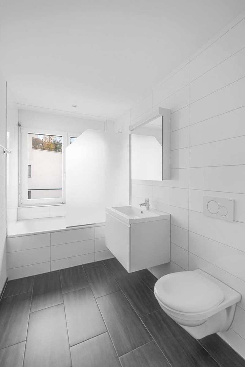 WC/Dusche mit Waschturm