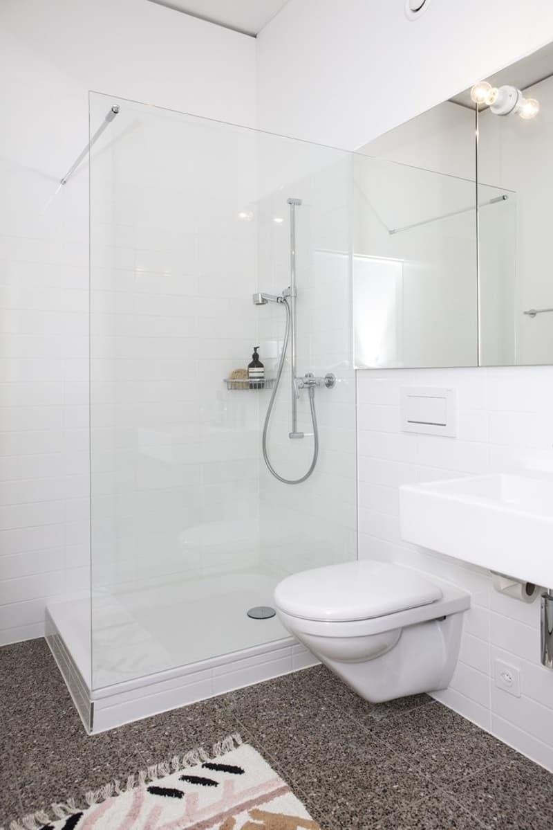 01736_01_1003_BADEZIMMER_0005.JPG