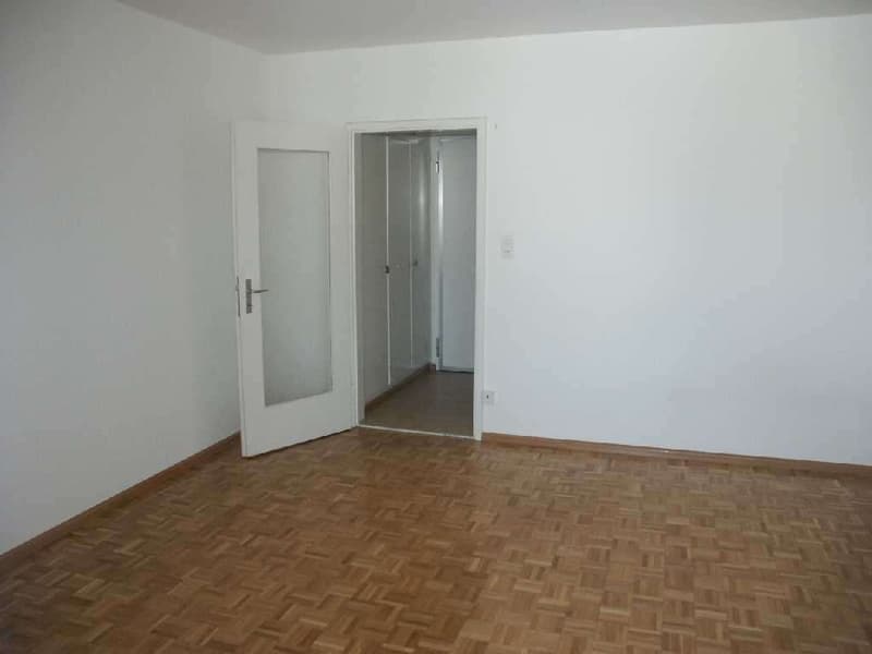 2-Zimmerwohnung nähe Kantonsspital / Uni (2)