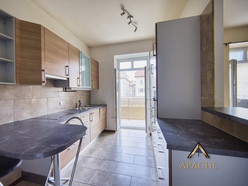 2 + 3.5 pièces ou 5.5 pièces avec grand balcon ? A vous de choisir ! (5)