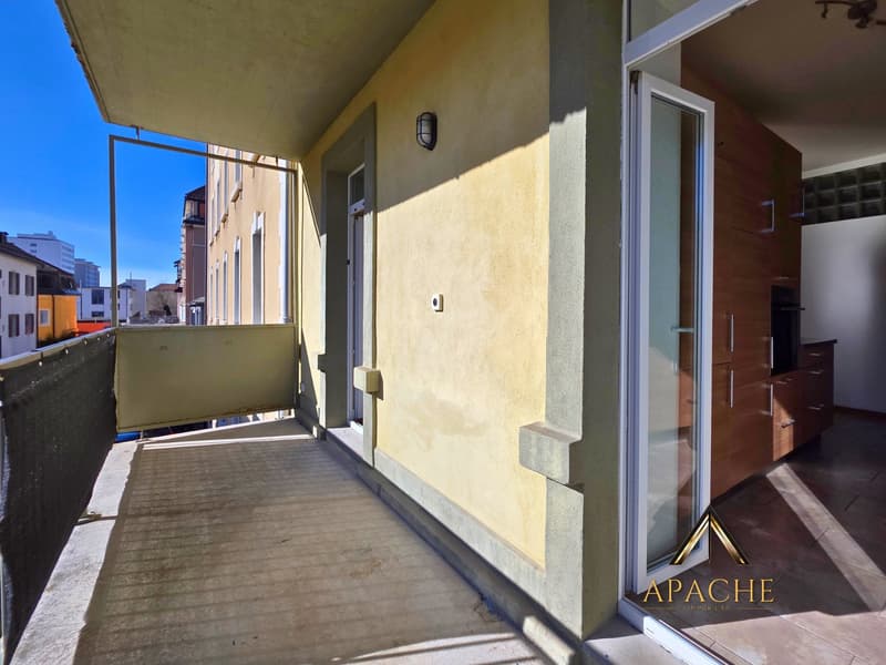 2 + 3.5 pièces ou 5.5 pièces avec grand balcon ? A vous de choisir ! (17)