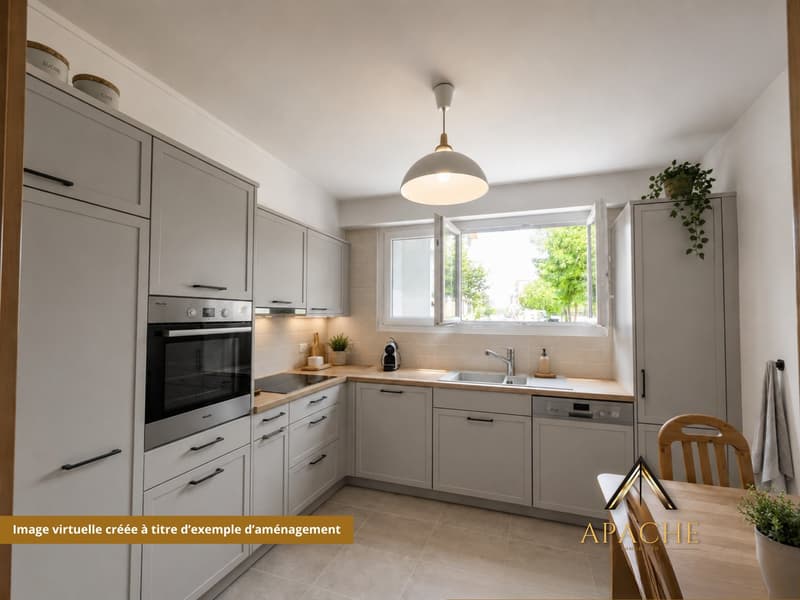 Généreuse maison familiale, 2 appartements pouvant être réunis et 5 garages (9)