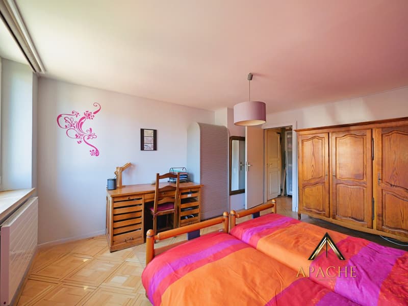 Un appartement de caractère aux volumes généreux (5)