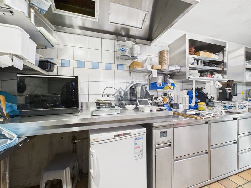 Top-Take-away am Bahnhof Gossau – Erfolgreicher Gastrostandort zu übernehmen (9)