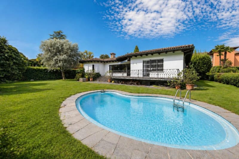Mediterrane Villa mit Pool im Herzen von Ascona (1)