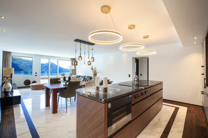 Elegante 4.5 Wohnung mit Garten und traumhafter Seesicht (2)