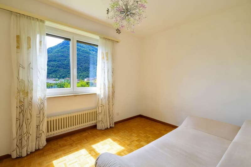 4.5 Zi.-Wohnung mit Terrasse und Garten (4)