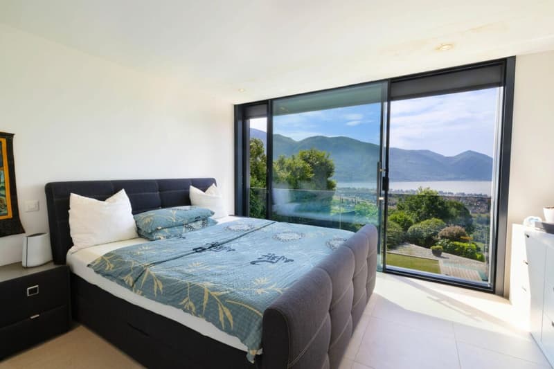 Moderne 3.5 Zi.-Wohnung mit Aussenpool und Seesicht (6)