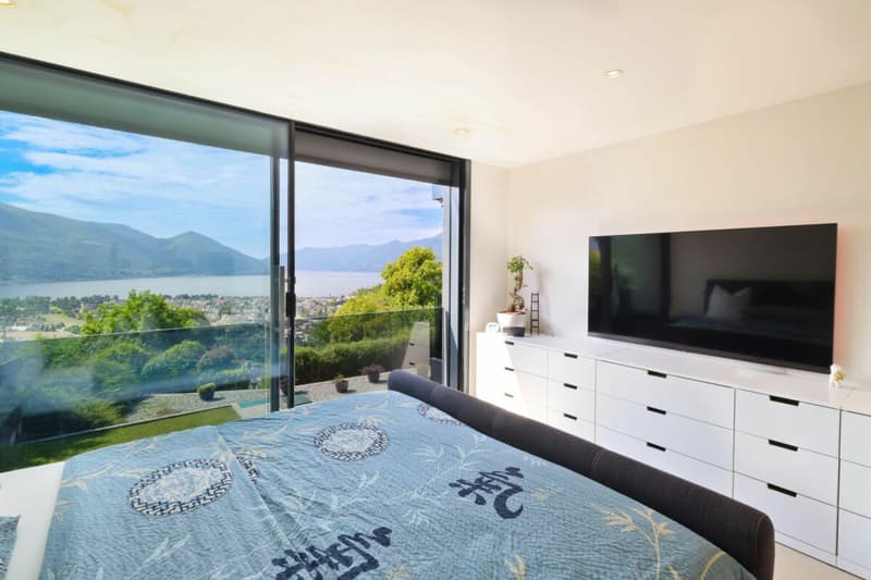 Moderne 3.5 Zi.-Wohnung mit Aussenpool und Seesicht (7)