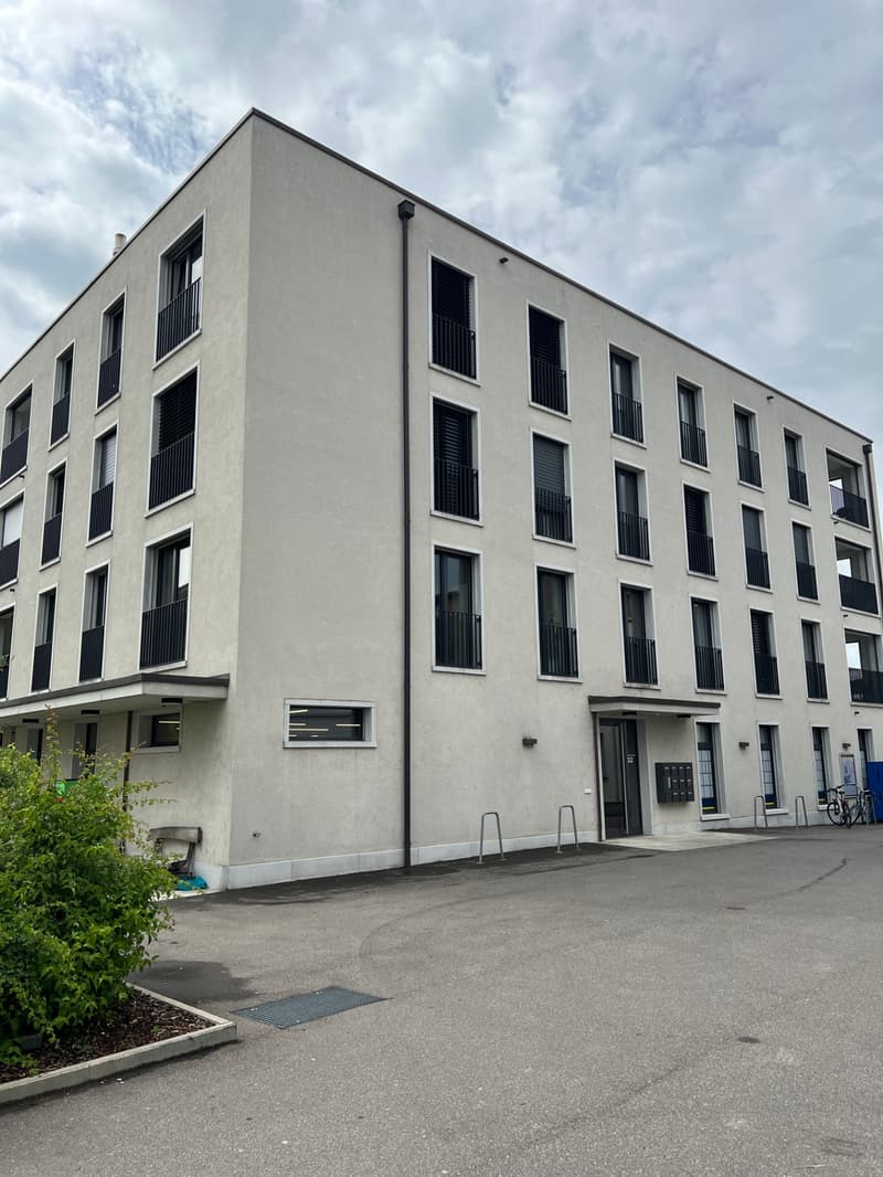 Aussenansicht Riburgerstrasse 32