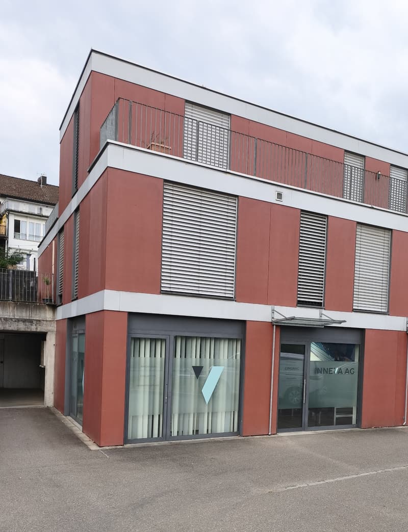 Aussenansicht Fensterfront EG