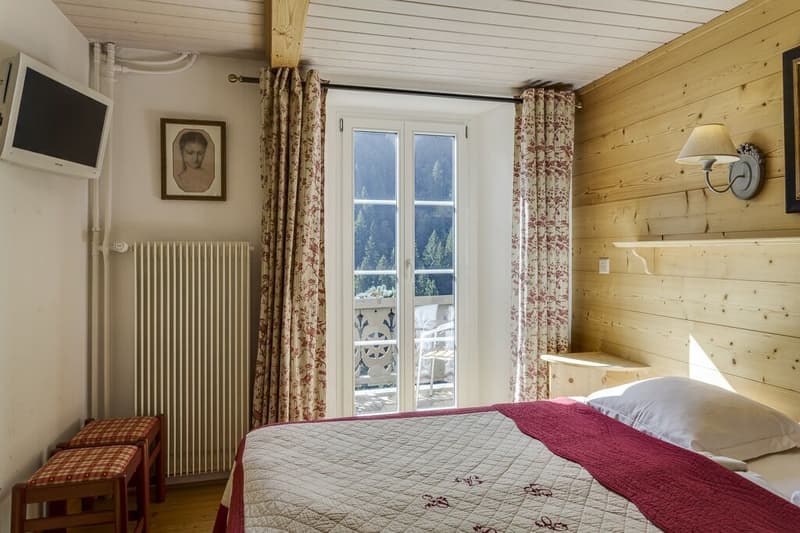 Le Grand Chalet des Bovets rénové aux charmes d'antan 14 chambres (10)