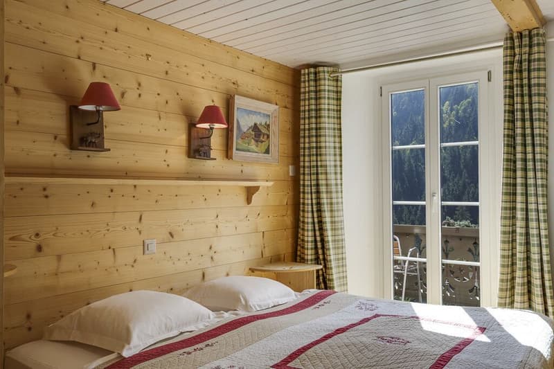 Le Grand Chalet des Bovets rénové aux charmes d'antan 14 chambres (11)