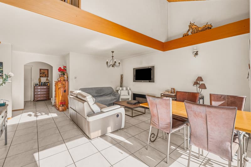 Spacieux duplex au coeur du village (1)