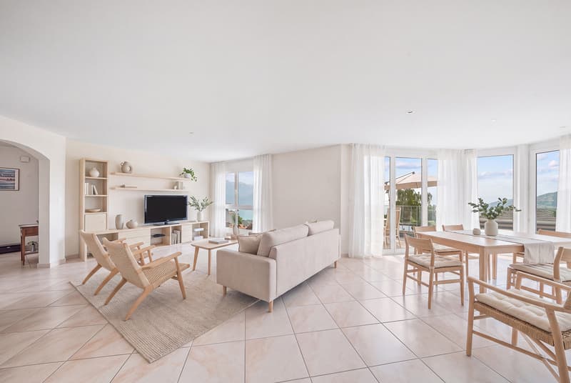 Villa d'architecte - un havre de paix dominant le lac Léman (4)