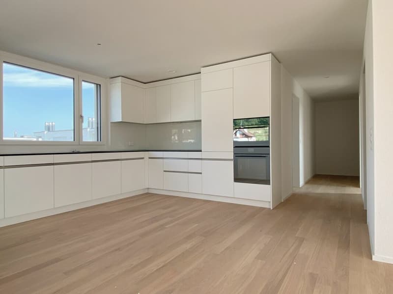 Erstvermietung: Moderne 2.5-Zimmer Attika-Neubauwohnung (2)