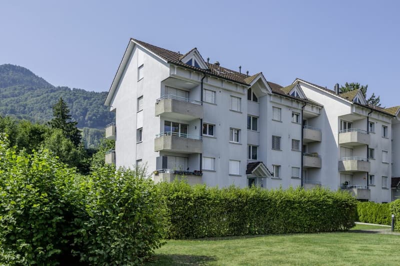 Gepflegte 3.5-Zimmer Wohnung mit zwei Balkonen (9)