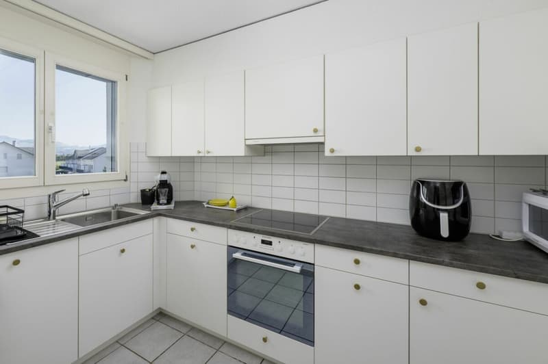 Gepflegte 3.5-Zimmer Wohnung mit zwei Balkonen (3)