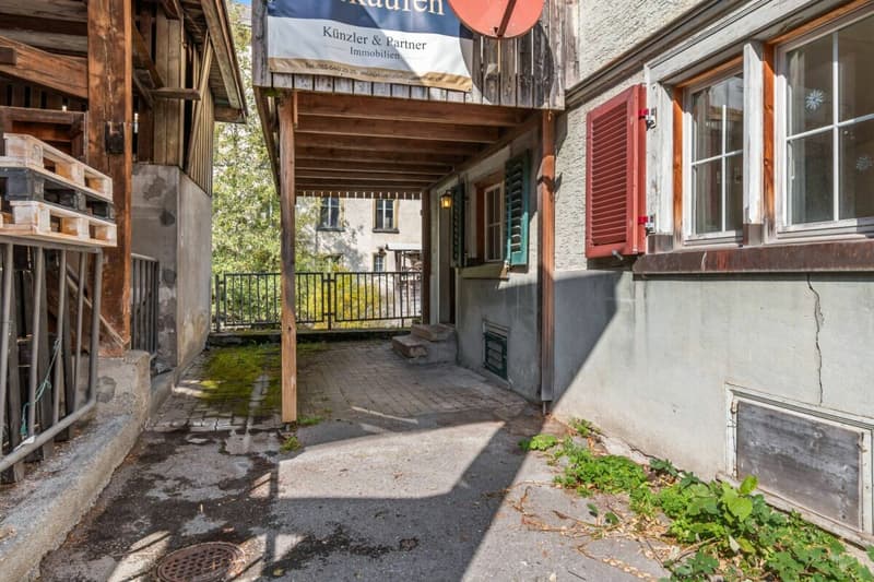 Sanierungsbedürftiges Reiheneckhaus mit Schopf an der Linth (13)