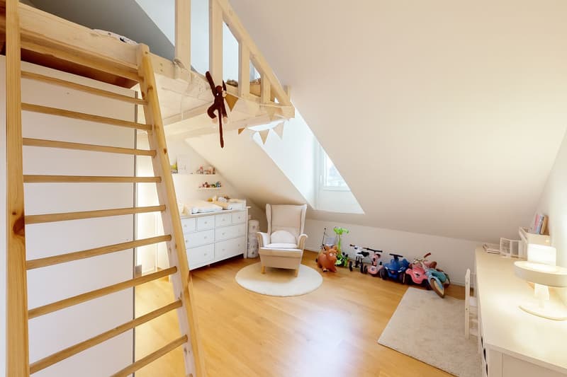 Grosszügige 4.5-Zimmer-Dachwohnung mit 18 m² Terrasse (15)