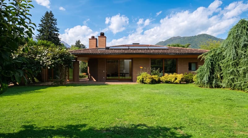 Origlio - Villa mit grossem Grundstück und Privatsphäre (1)