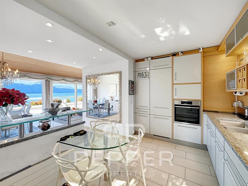 Rare duplex en attique avec vue panoramique sur le Léman et les Alpes (3)