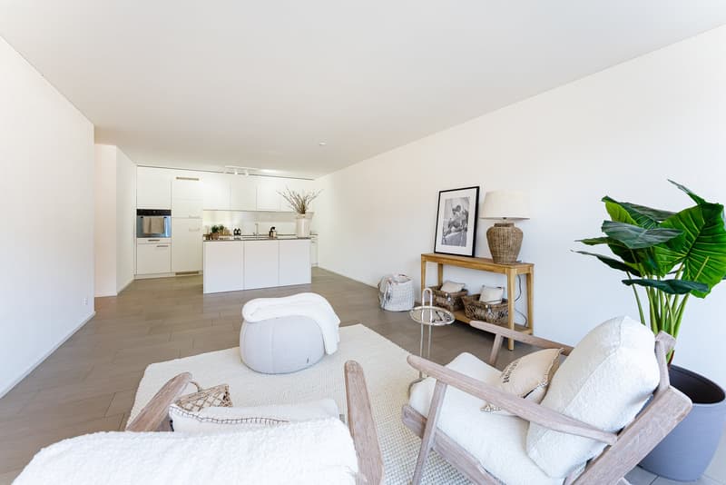 Ruhig und schön gelegene 4.5-Zimmer-Wohnung mit Weitsicht (3)